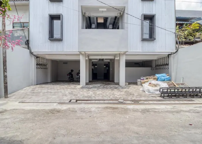 RedDoorz Syariah near Galeria Mall Yogyakarta